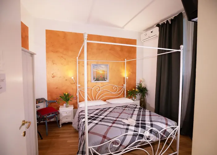  Like Romeo Suites